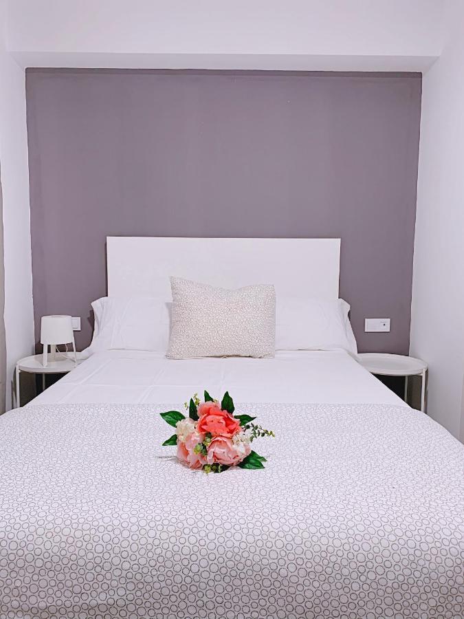 Hostal El Castillo Alcala De Guadaira Luaran gambar