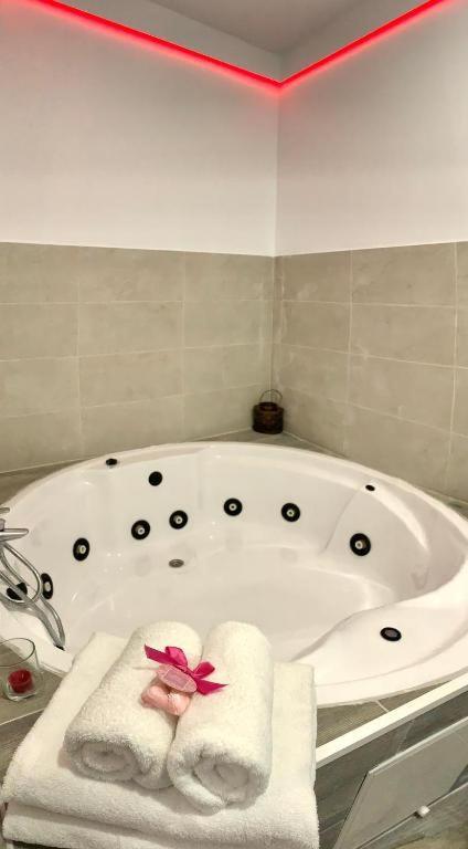 Hostal El Castillo Alcala De Guadaira Luaran gambar